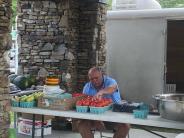 people at the farmer's market