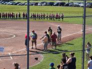 softball players