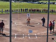 softball players