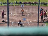 softball players