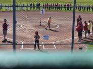 softball players