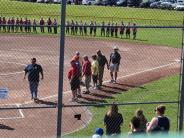 softball players