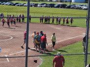 softball players