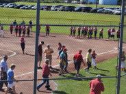 softball players